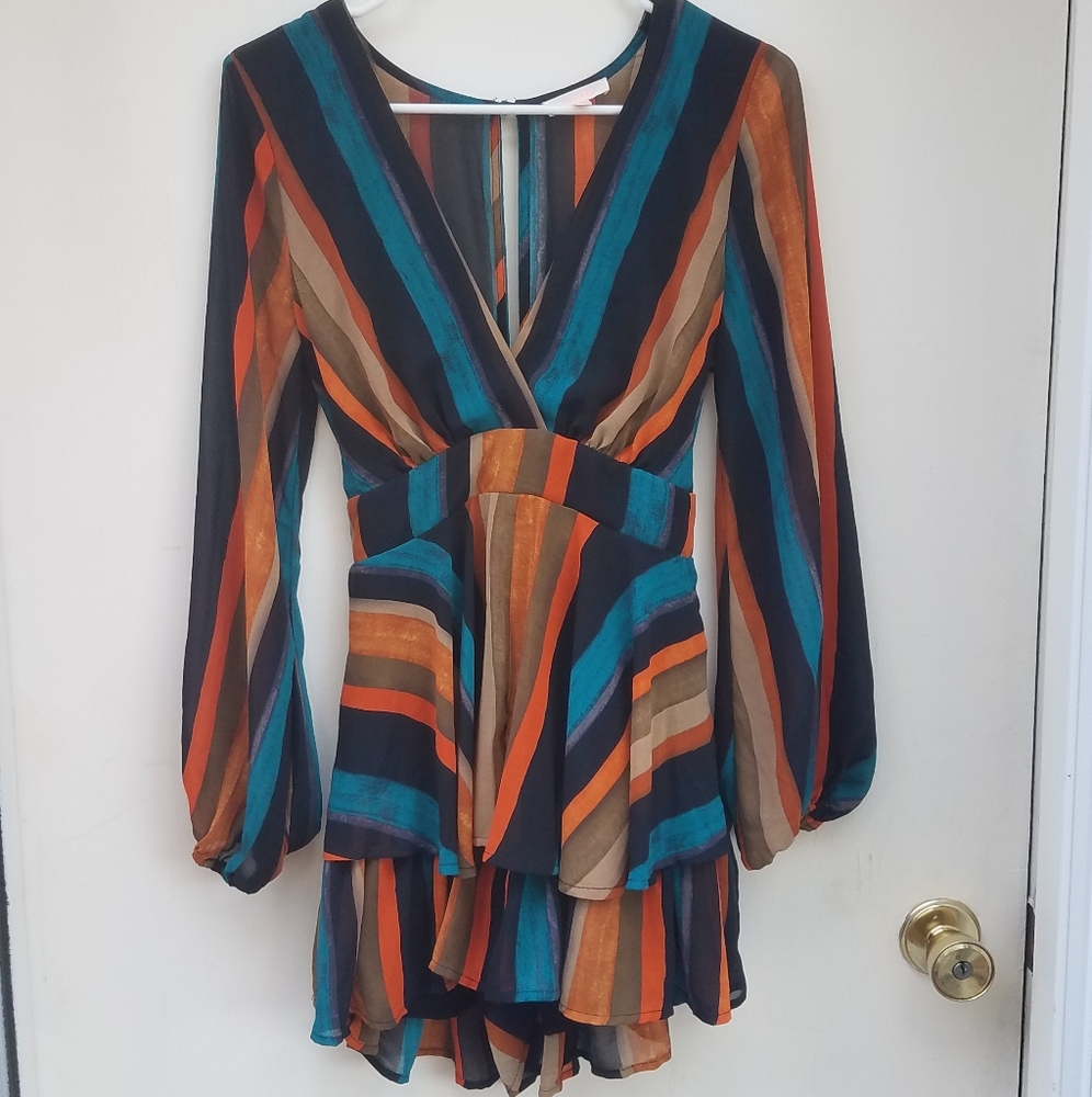 Luxxel small romper - Picture 1 of 6